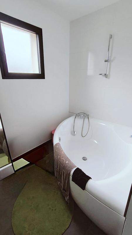 Maison contemporaine - 156 m² - 7 pièces