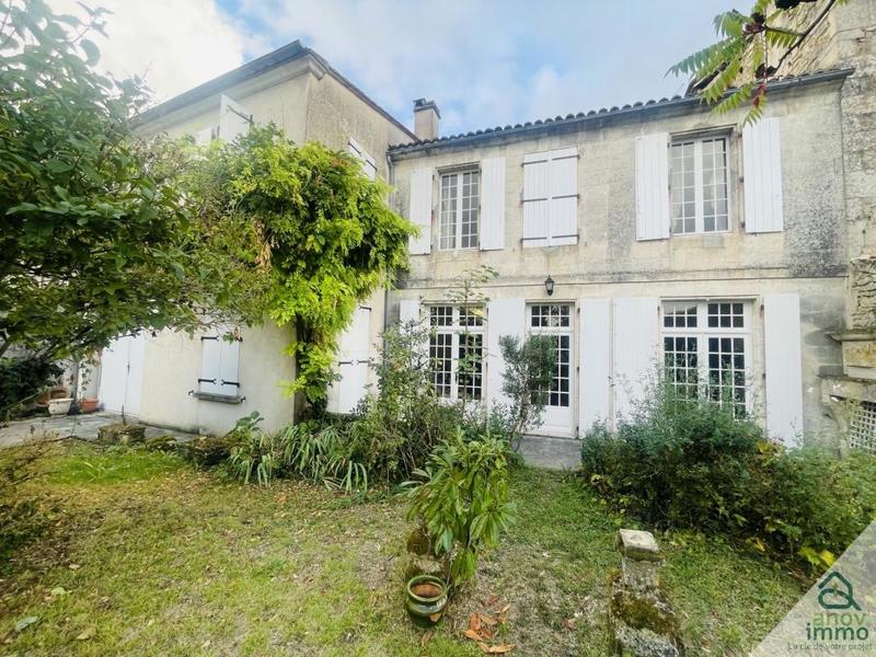 Maison bourgeoise - 337 m² - 13 pièces