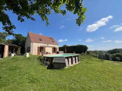 Maison - 107 m² - 6 pièces