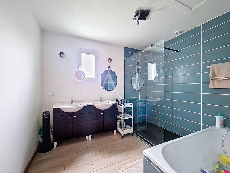 Maison - 103 m² - 5 pièces