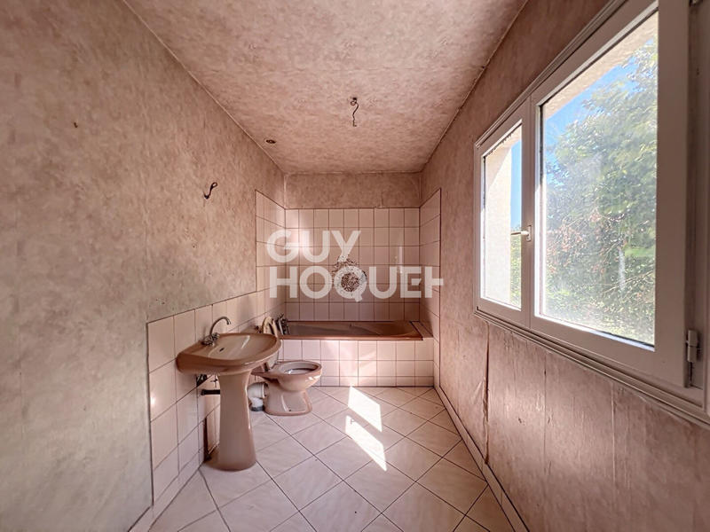 Maison - 108 m² - 8 pièces