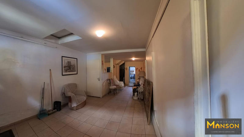 Maison ancienne - 239 m² - 10 pièces