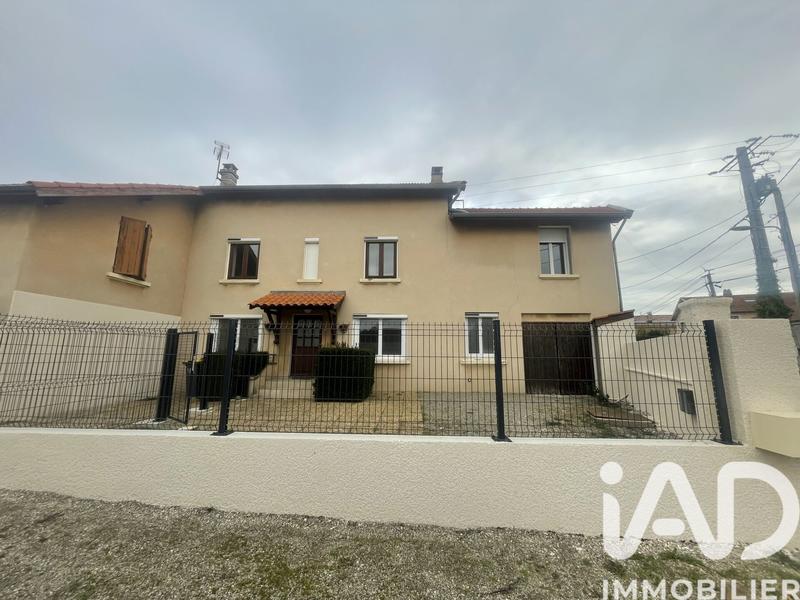 Maison - 90 m² - 4 pièces