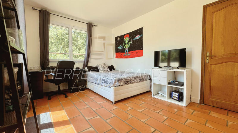 Villa - 168 m² - 6 pièces