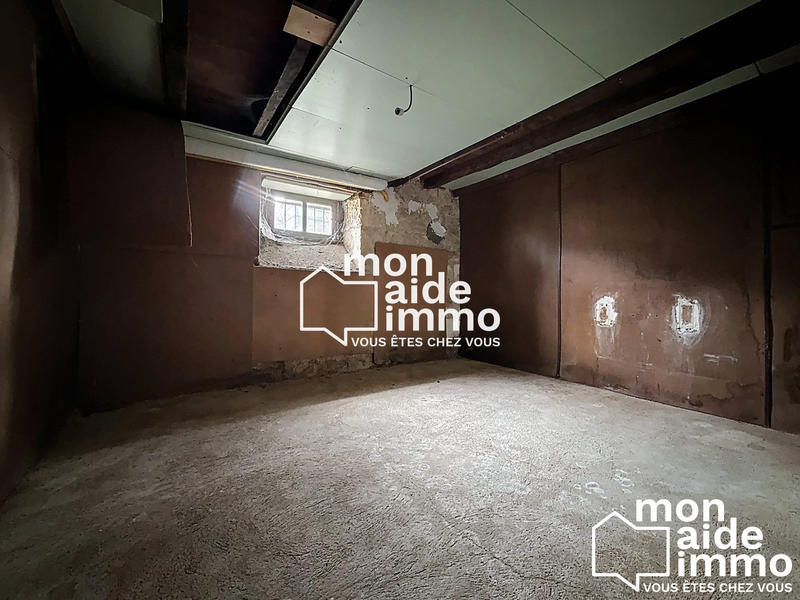 Maison - 240 m² - 9 pièces