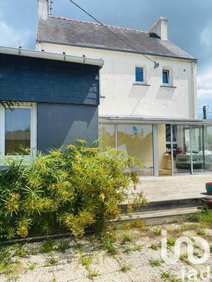 Maison - 99 m² - 6 pièces