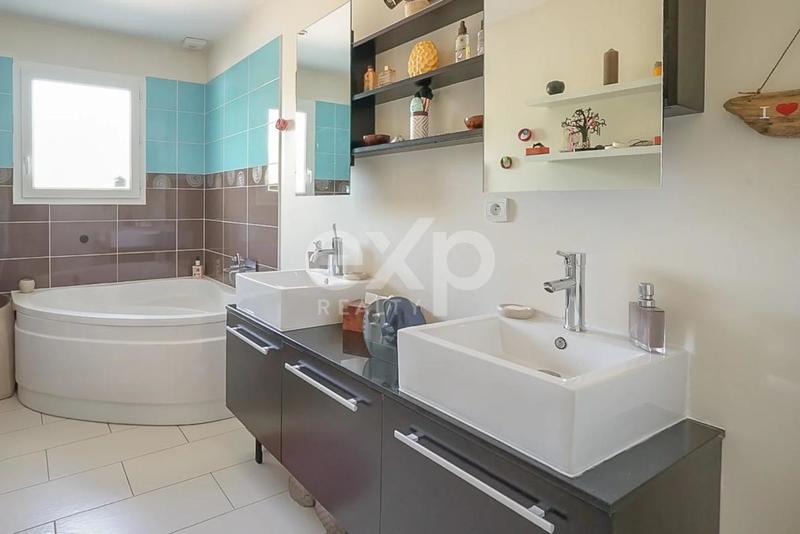 Maison - 112 m² - 5 pièces