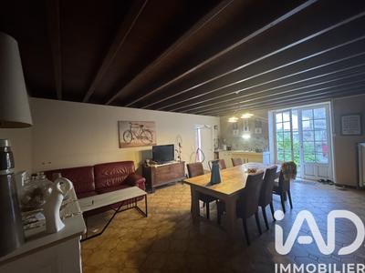 Maison - 101 m² - 5 pièces