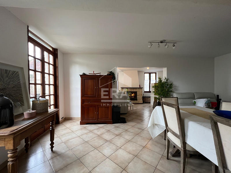 Maison - 161 m² - 5 pièces