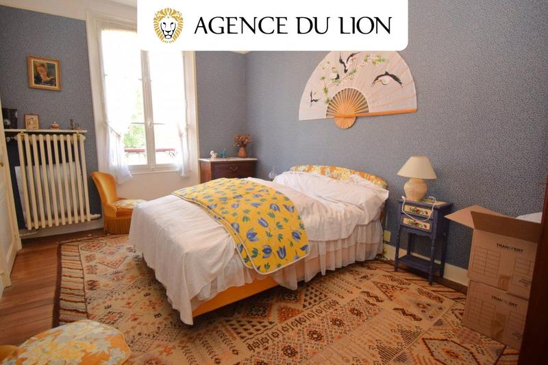 Maison bourgeoise - 180 m² - 8 pièces