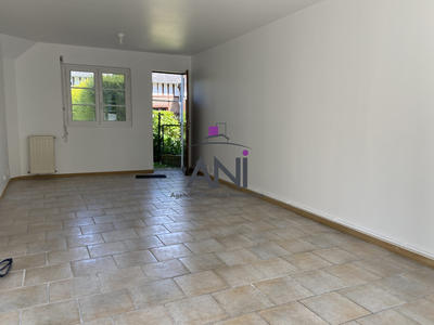 Maison - 111 m² - 6 pièces