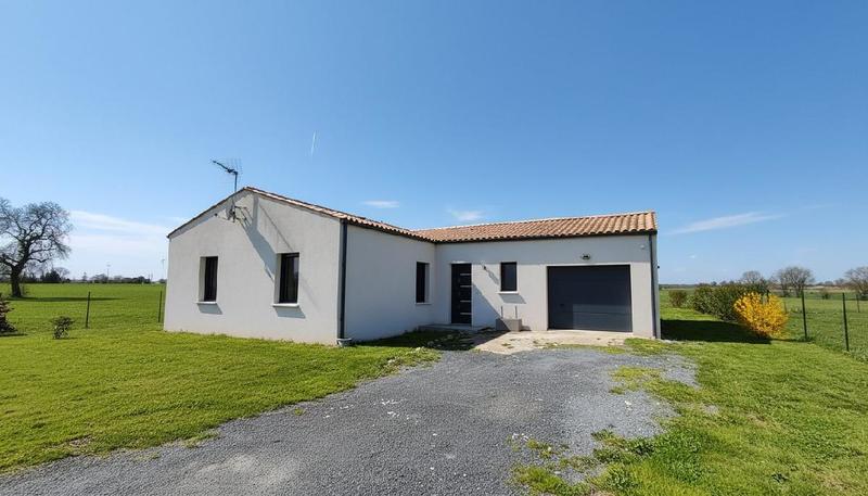 Maison - 93 m² - 5 pièces