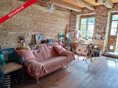 Maison - 202 m² - 4 pièces