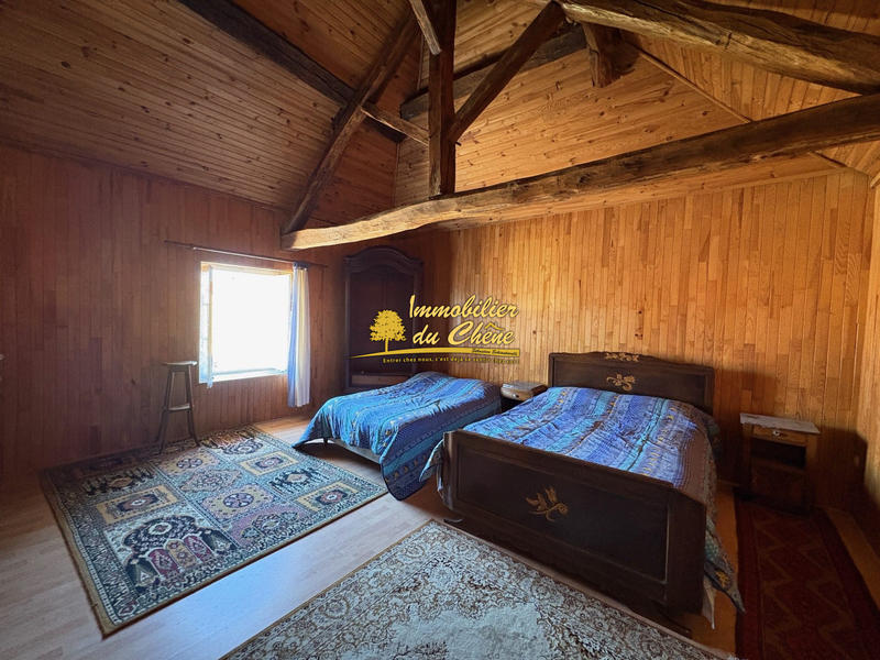 Maison - 140 m² - 7 pièces