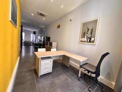 Bureau - 68 m² - 3 pièces