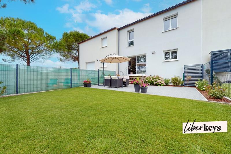 Maison - 95 m² - 4 pièces