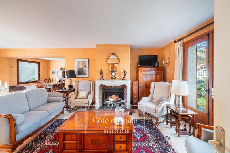 Maison - 180 m² - 7 pièces