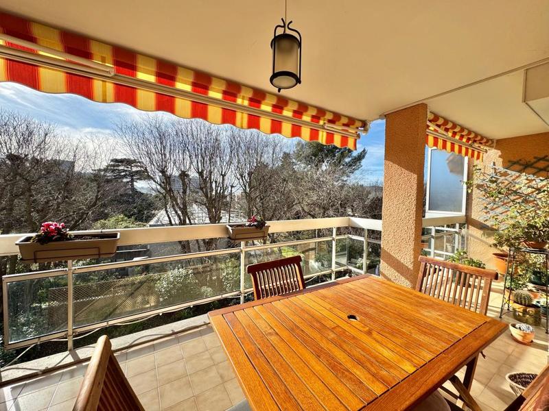 Appartement - 102 m² - 4 pièces