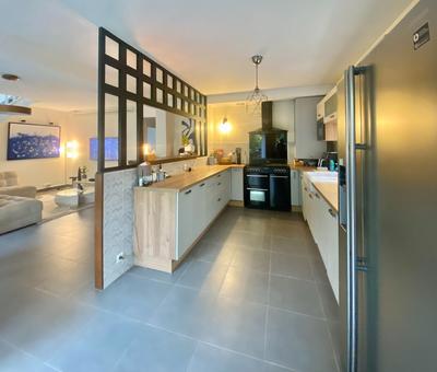 Appartement - 125 m² - 5 pièces