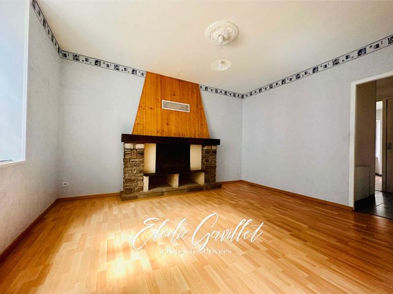 Maison - 304 m² - 11 pièces