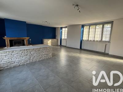 Maison - 198 m² - 8 pièces