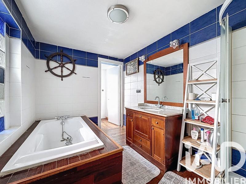 Maison - 152 m² - 6 pièces