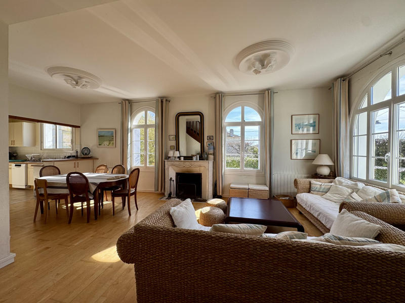 Villa - 160 m² - 6 pièces