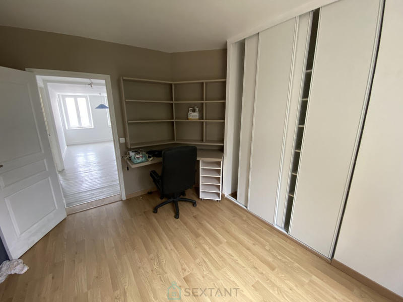 Maison - 200 m² - 5 pièces