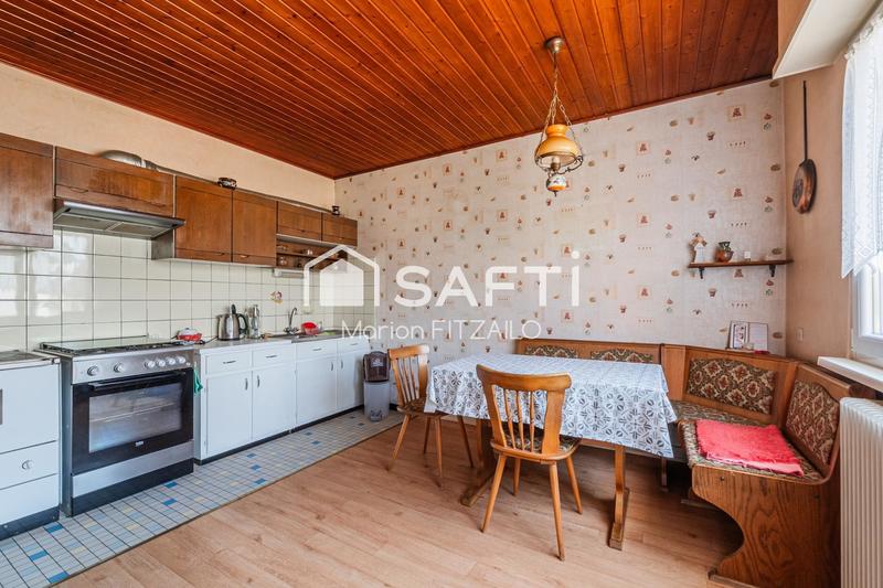 Maison - 203 m² - 8 pièces