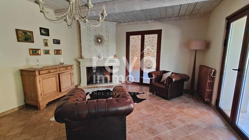 Maison - 380 m² - 14 pièces