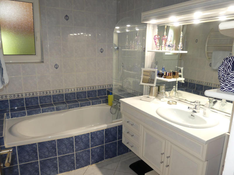 Maison - 125 m² - 10 pièces