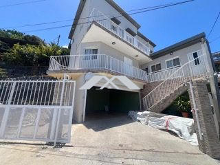 Maison traditionnelle - 105 m² - 7 pièces