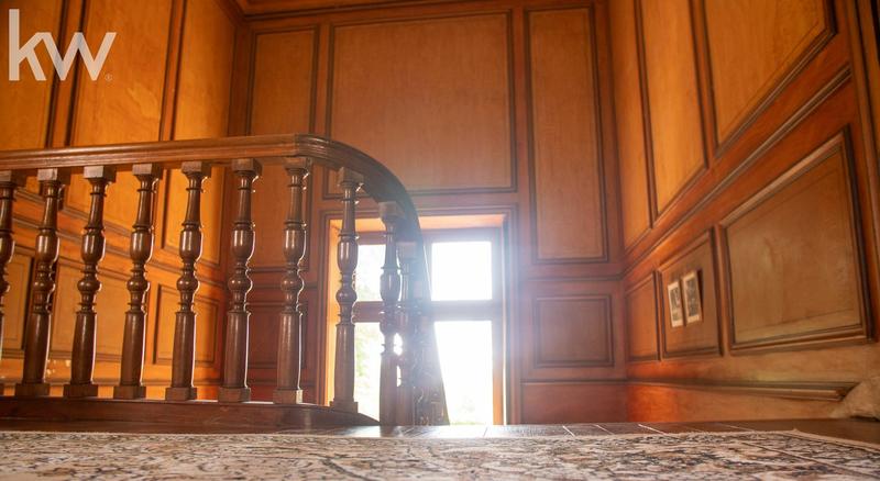 Propriété - 300 m² - 8 pièces