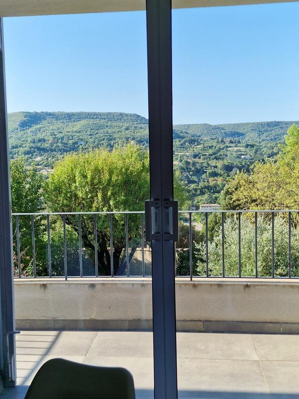 Propriété - 350 m² - 8 pièces