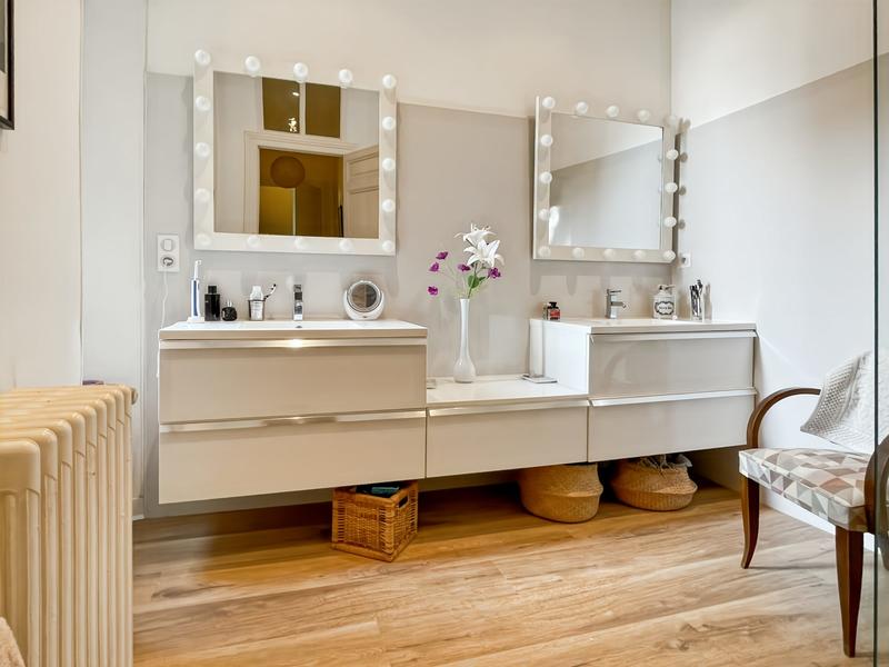 Maison ancienne - 215 m² - 9 pièces