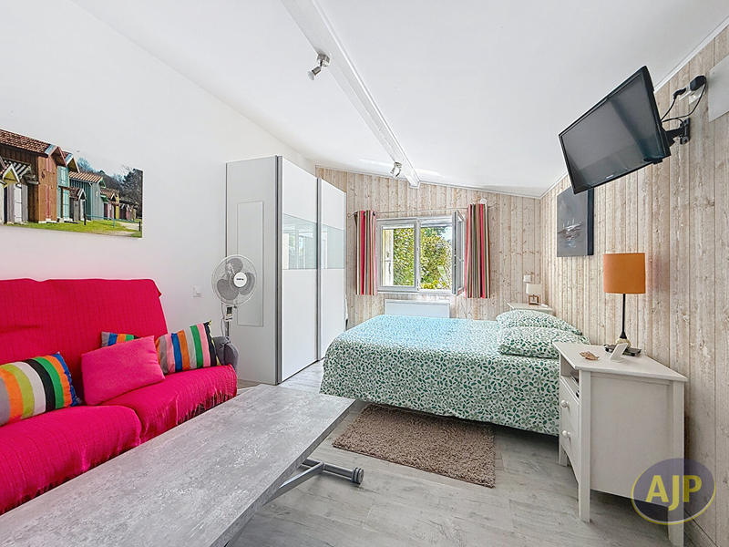 Maison - 104 m² - 4 pièces