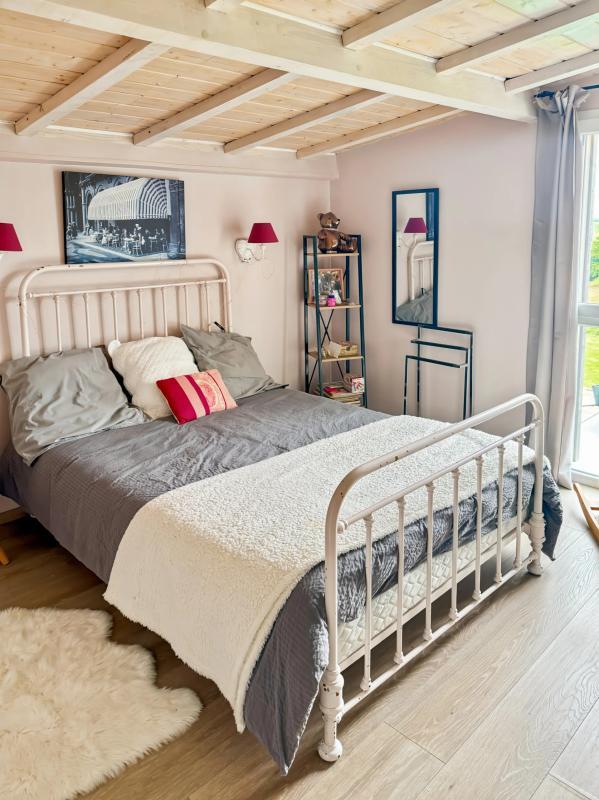 Propriété - 200 m² - 8 pièces