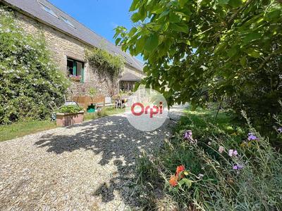 Maison - 234 m² - 5 pièces