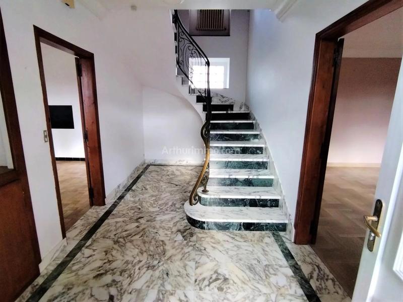 Maison - 162 m² - 6 pièces