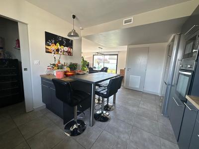 Maison - 108 m² - 4 pièces