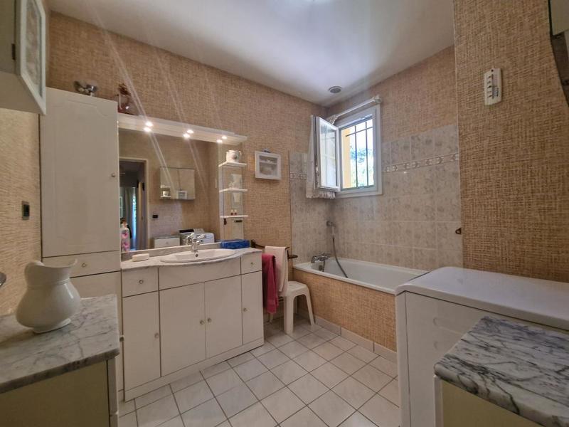 Maison - 101 m² - 5 pièces