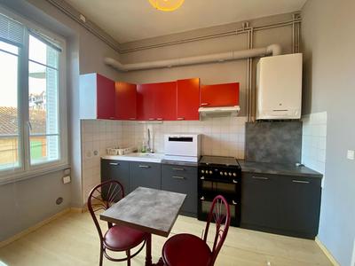 Appartement - 110 m² - 4 pièces