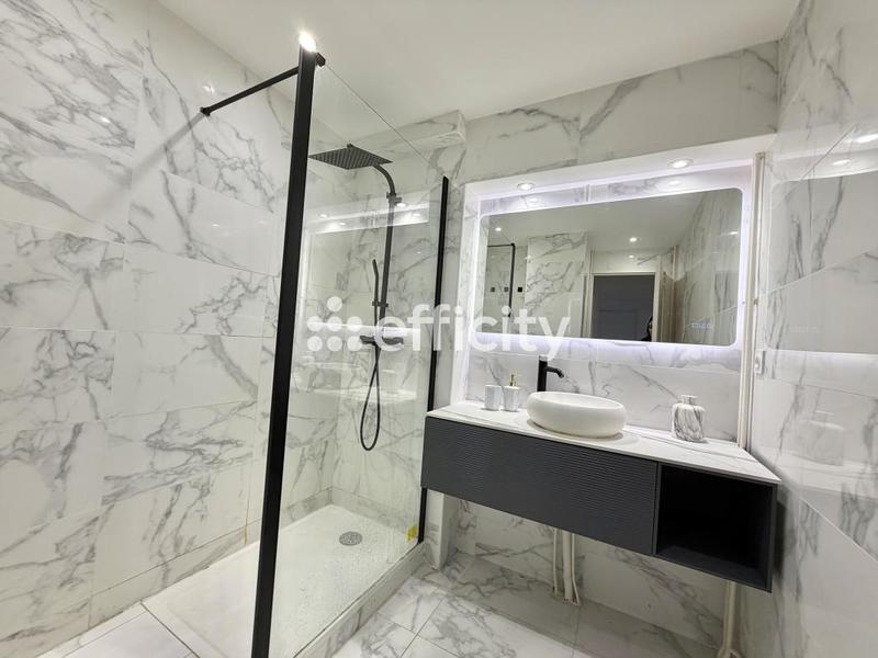 Appartement - 89 m² - 3 pièces