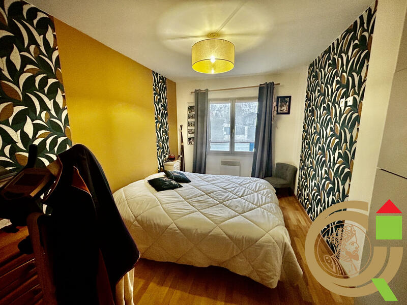 Maison - 110 m² - 6 pièces