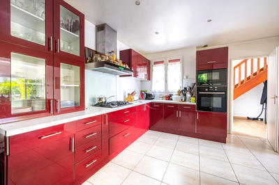 Maison - 203 m² - 7 pièces