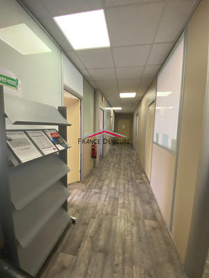 Bureau - 264 m² - 10 pièces