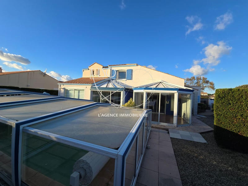 Maison traditionnelle - 190 m² - 6 pièces