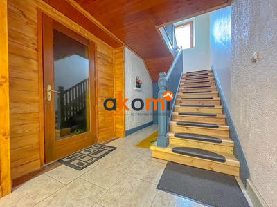 Maison - 249 m² - 8 pièces