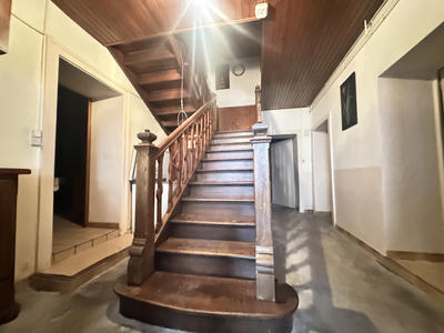 Maison - 200 m² - 8 pièces