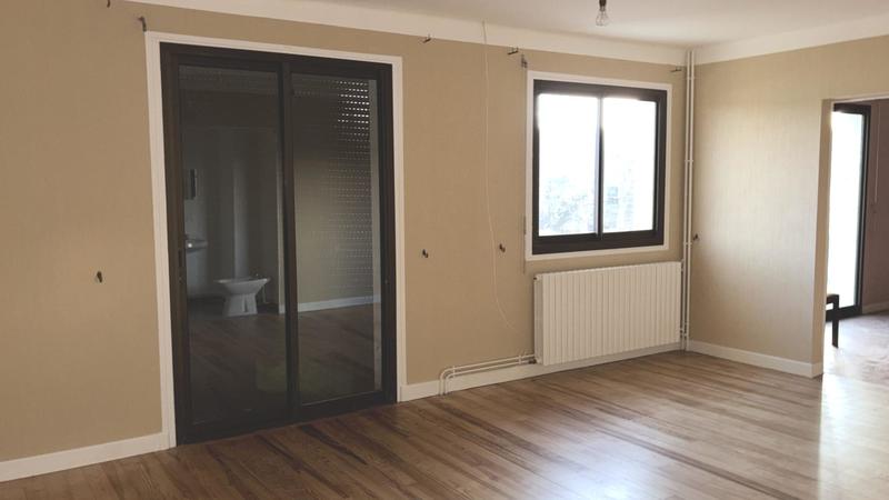Maison - 217 m² - 9 pièces